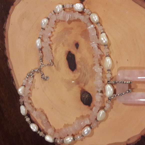 Graphite Pink Statement Necklace - Picture 4 of 4